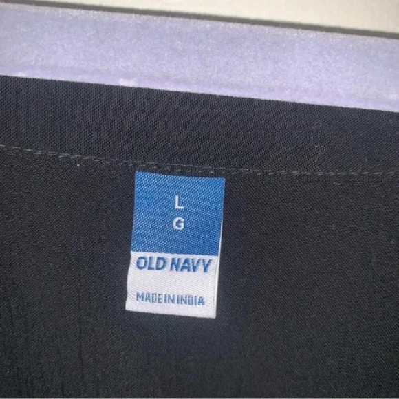 Old Navy Black Scoop Neck Rayon Button Up Blouse L - Picture 3 of 9